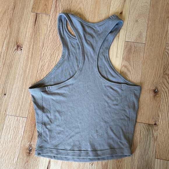 Lululemon High Neck Racerback Crop Tank - Size 6 - Picture 2 of 3